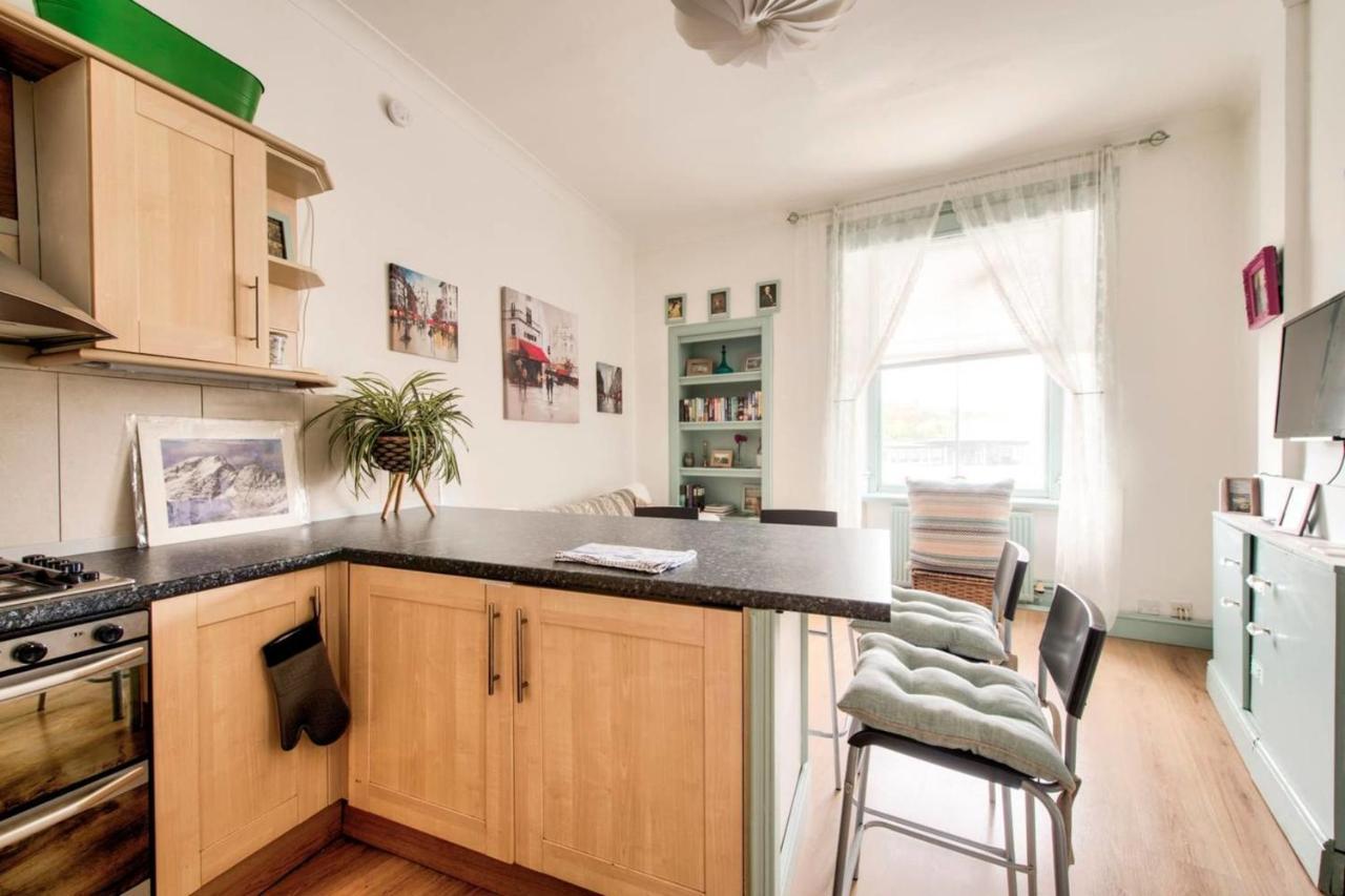 Guestready - Cosy Home 5 Minutes From Waverley! Edinburgh Exterior foto