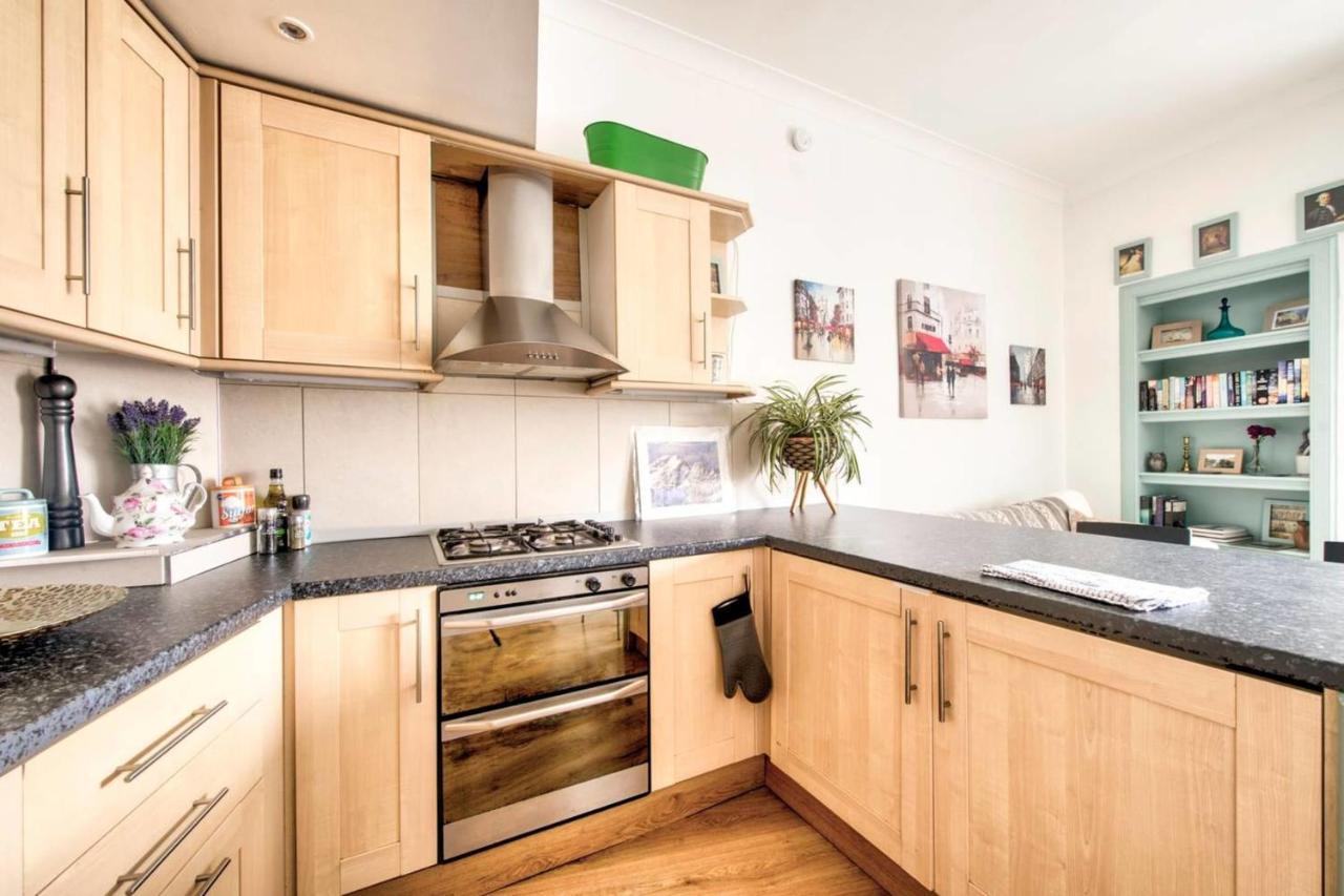 Guestready - Cosy Home 5 Minutes From Waverley! Edinburgh Exterior foto
